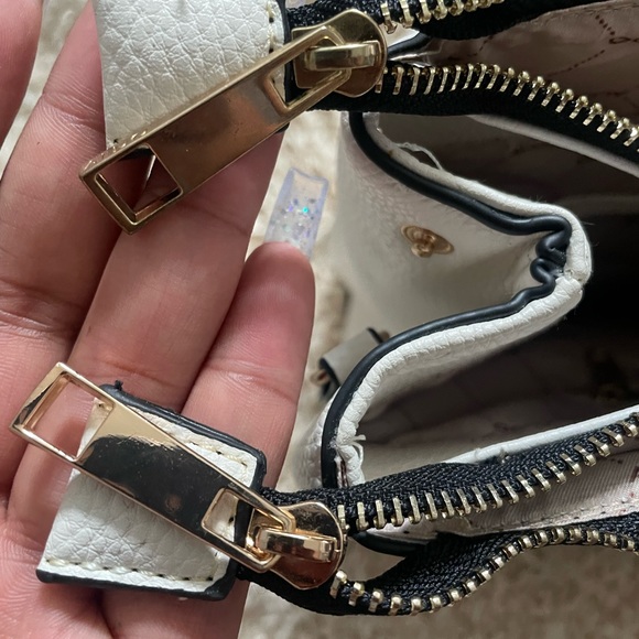 Aldo cream and tan purse - Picture 2 of 9